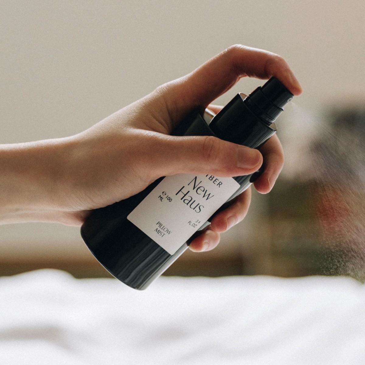 Pillow Mist New Haus · LIBER | MiiN Cosmetics