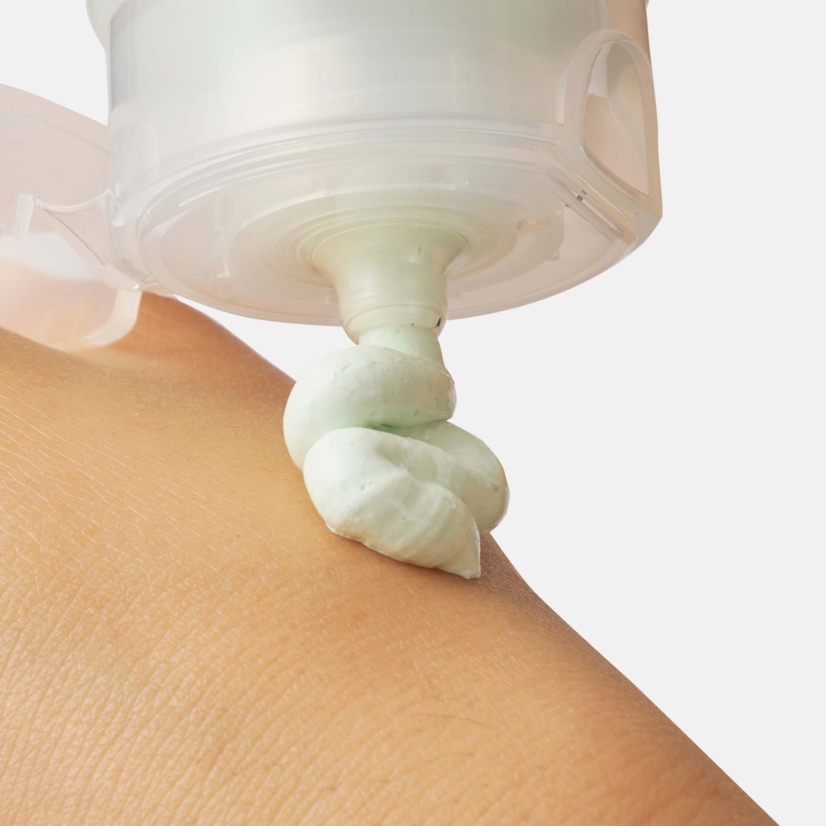 Transforming Clay Pack Mask · Ceramine | MiiN Cosmetics